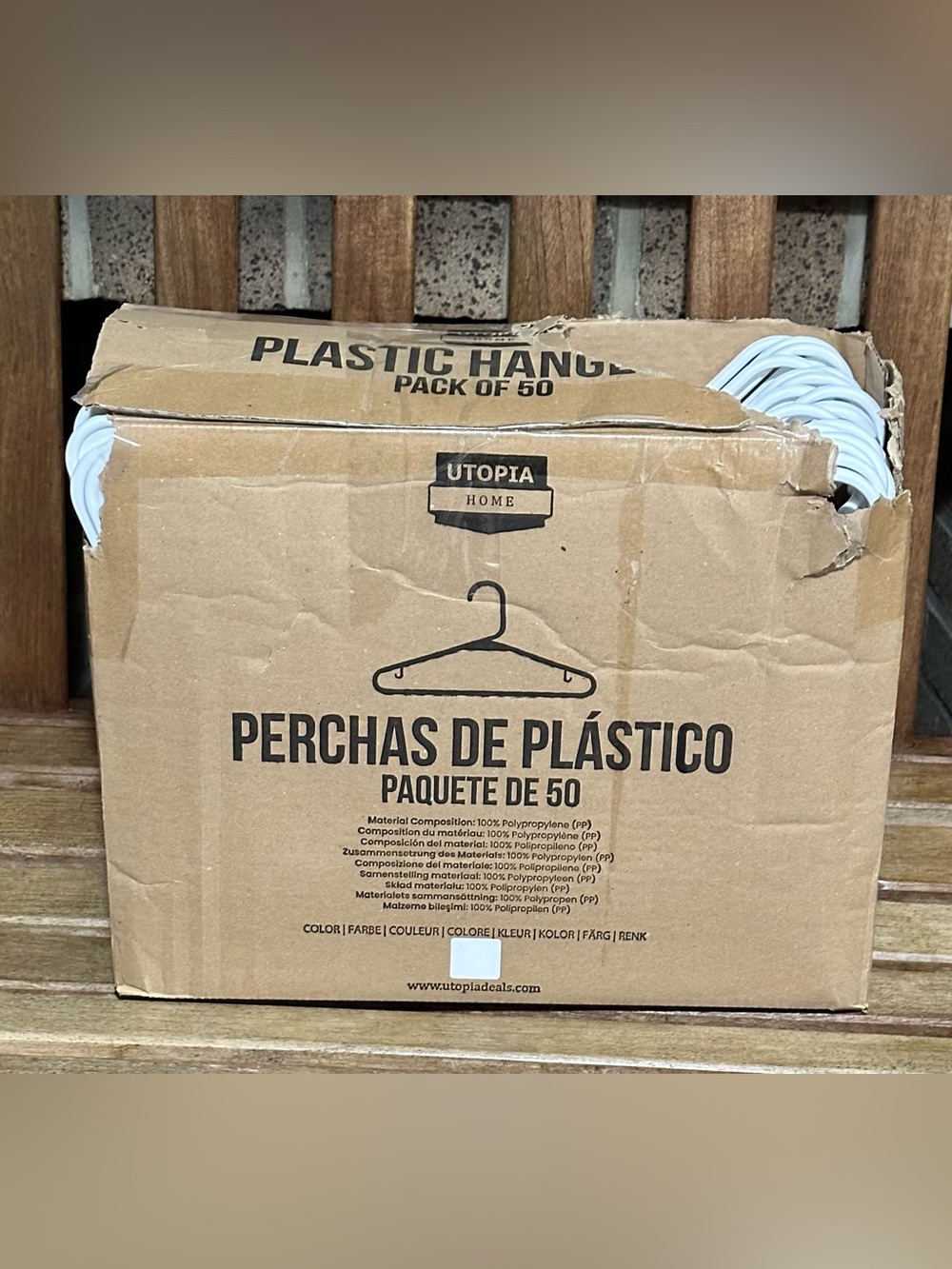 Utopia Home 50 Plastic Hangers Built-in Strap Hooks - White - New Open Box - Picture 3 of 8